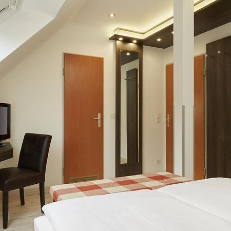 H+ Hotel Nuernberg Экстерьер фото