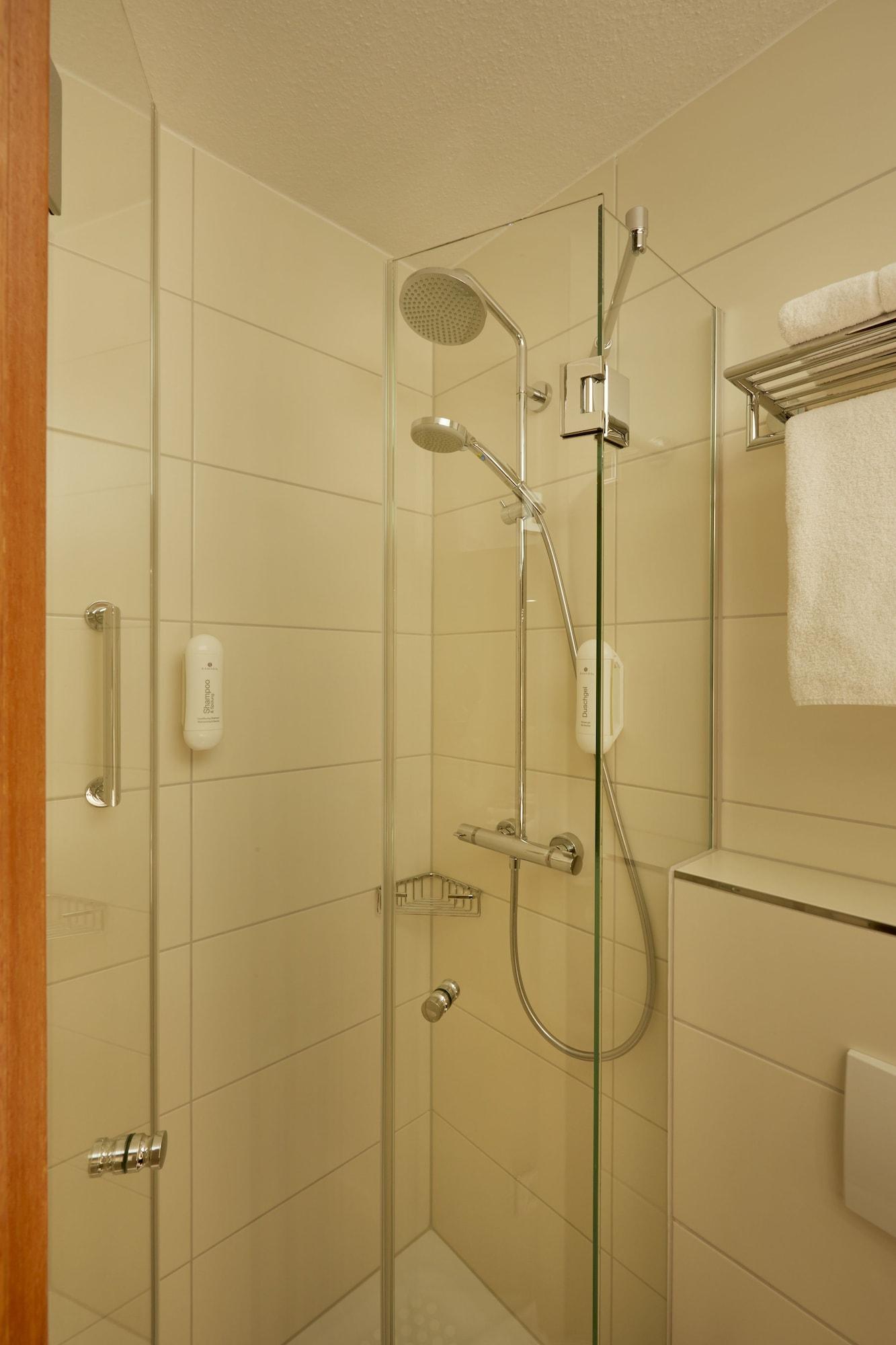 H+ Hotel Nuernberg Экстерьер фото