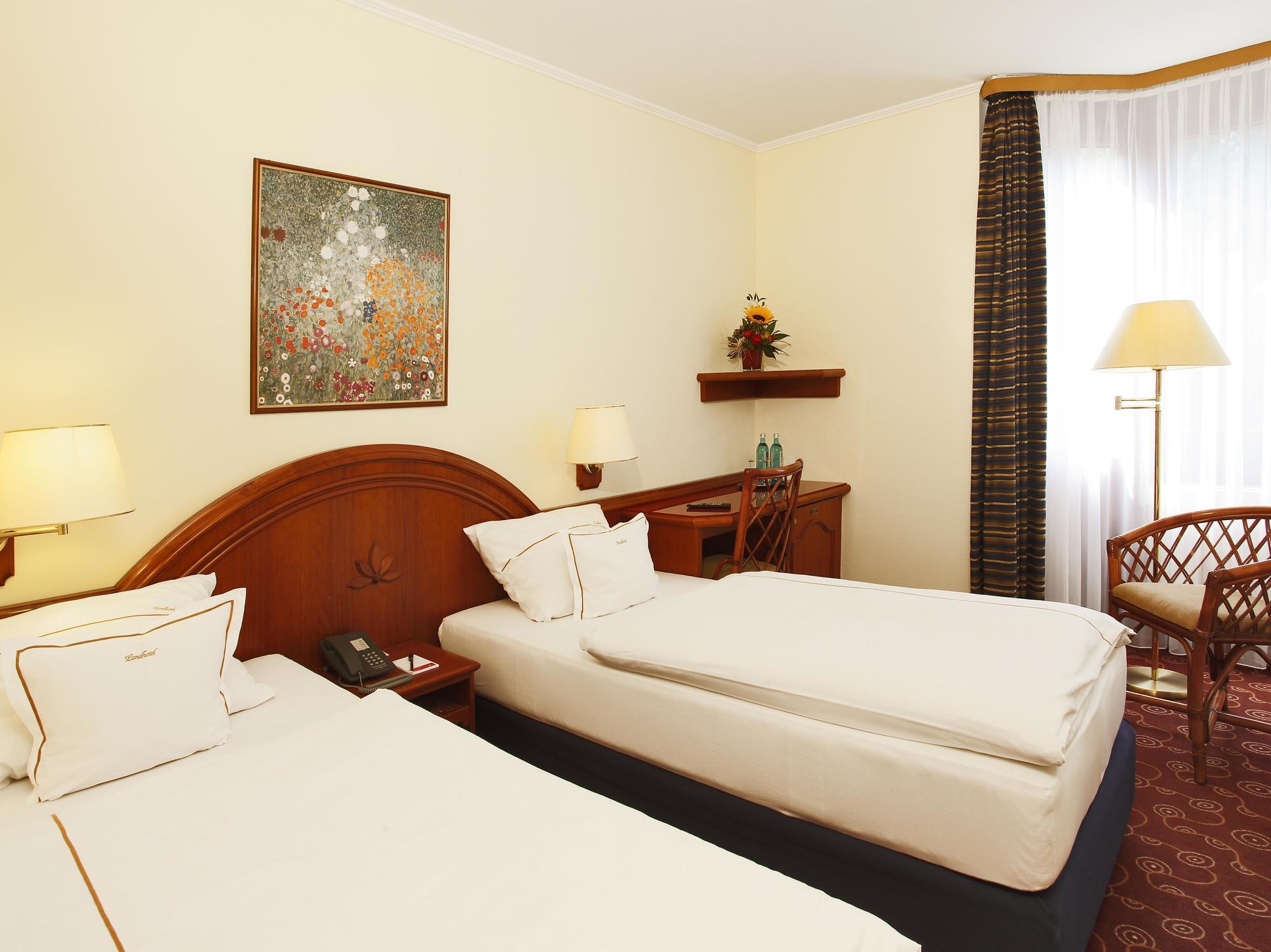 H+ Hotel Nuernberg Экстерьер фото