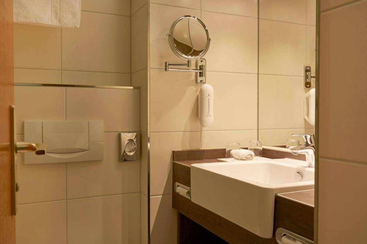 H+ Hotel Nuernberg Номер фото
